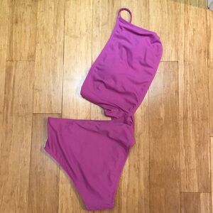 Cupshe swim with cutout